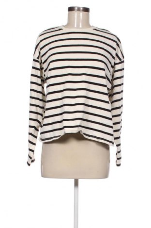 Damen Shirt Pull&Bear, Größe S, Farbe Mehrfarbig, Preis 9,72 €