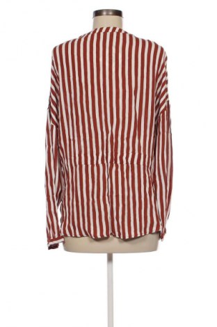 Γυναικείο πουκάμισο Vero Moda, Μέγεθος M, Χρώμα Πολύχρωμο, Τιμή 10,23 €