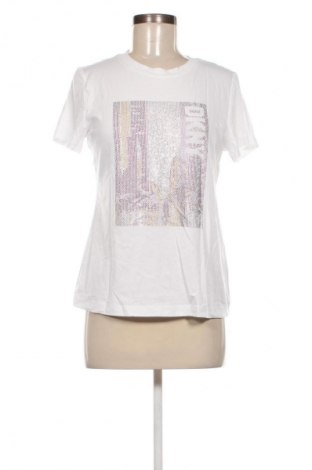 Дамска тениска DKNY, Размер S, Цвят Бял, Цена 72,99 лв.