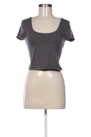 Tricou de femei H&M Divided, Mărime M, Culoare Gri, Preț 35,99 Lei