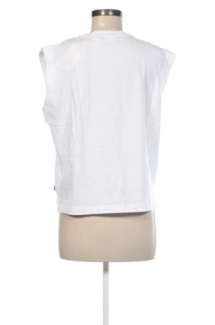 Γυναικείο t-shirt Levi's, Μέγεθος M, Χρώμα Λευκό, Τιμή 30,99 €