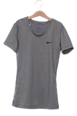 Damen T-Shirt Nike, Größe XS, Farbe Grau, Preis 18,99 €