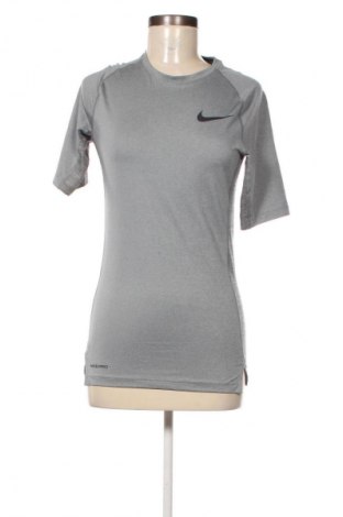 Tricou de femei Nike, Mărime S, Culoare Gri, Preț 91,99 Lei