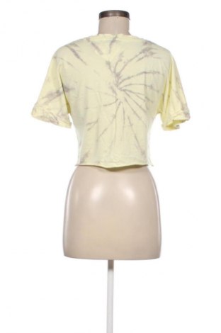 Dámske tričko Pull&Bear, Veľkosť M, Farba Viacfarebná, Cena  6,95 €