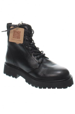 Damskie botki Apple of Eden, Rozmiar 39, Kolor Czarny, Cena 869,99 zł