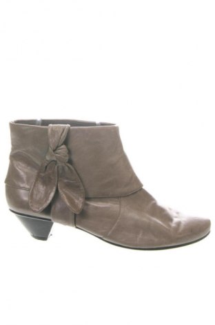 Γυναικεία μποτάκια Nine West, Μέγεθος 38, Χρώμα Γκρί, Τιμή 35,99 €