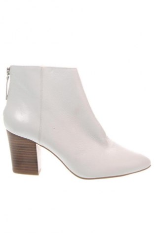 Damen Stiefeletten Zara, Größe 39, Farbe Weiß, Preis 31,68 €