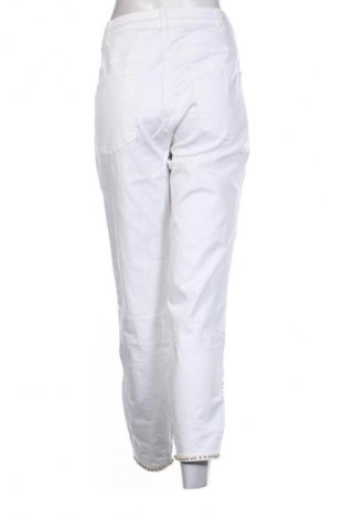 Damskie jeansy Amy Vermont, Rozmiar XXL, Kolor Biały, Cena 134,99 zł