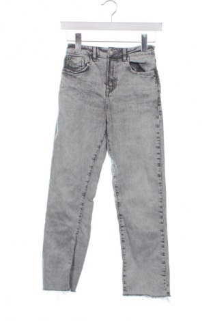 Γυναικείο Τζίν Bershka, Μέγεθος XS, Χρώμα Γκρί, Τιμή 14,83 €