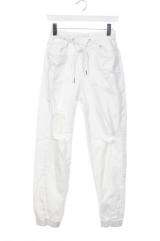 Női farmernadrág Bershka, Méret XS, Szín Fehér, Ár 7 879 Ft