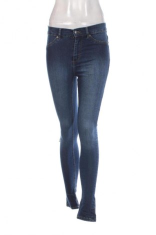 Blugi de femei Cheap Monday, Mărime S, Culoare Albastru, Preț 56,99 Lei