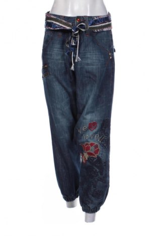 Blugi de femei Desigual, Mărime S, Culoare Albastru, Preț 197,00 Lei