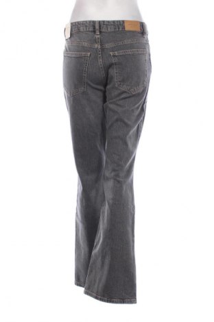 Női farmernadrág Gina Tricot, Méret M, Szín Szürke, Ár 16 069 Ft