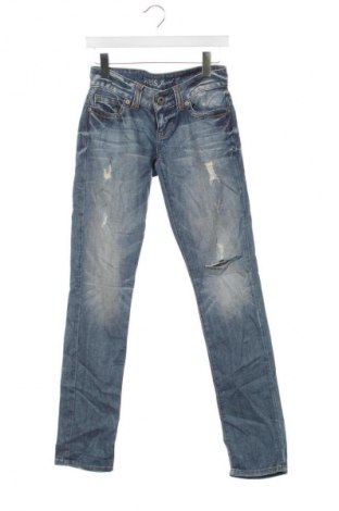 Дамски дънки Guess, Размер M, Цвят Син, Цена 75,99 лв.