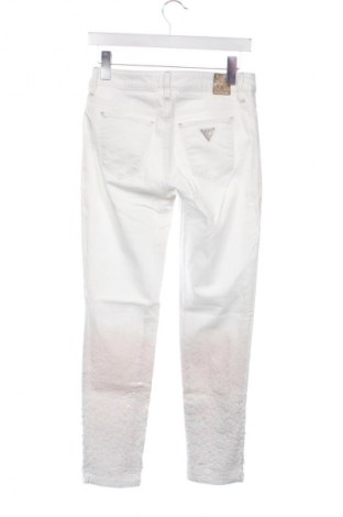 Dámské džíny  Guess, Velikost S, Barva Bílá, Cena  1 402,00 Kč