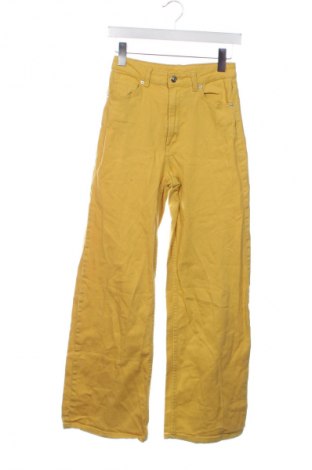 Дамски дънки H&M Divided, Размер S, Цвят Жълт, Цена 29,99 лв.