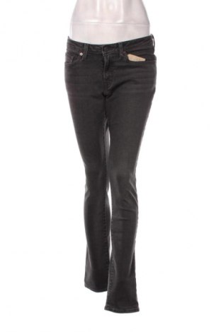 Dámske džínsy  Levi's, Veľkosť M, Farba Sivá, Cena  84,95 €