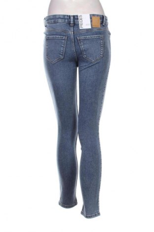 Damskie jeansy Pieces, Rozmiar M, Kolor Niebieski, Cena 252,99 zł