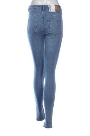Blugi de femei Pieces, Mărime S, Culoare Albastru, Preț 261,99 Lei