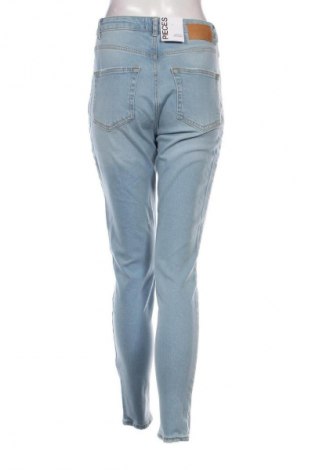 Blugi de femei Pieces, Mărime S, Culoare Argintiu, Preț 261,99 Lei
