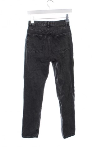 Damskie jeansy Pull&Bear, Rozmiar XS, Kolor Szary, Cena 95,99 zł