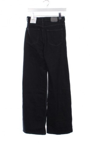 Damskie jeansy Pull&Bear, Rozmiar S, Kolor Czarny, Cena 150,99 zł