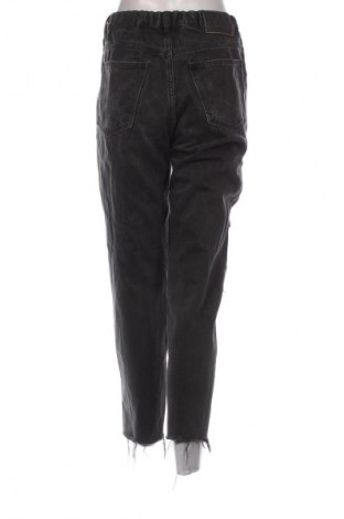 Damskie jeansy Pull&Bear, Rozmiar M, Kolor Szary, Cena 81,59 zł
