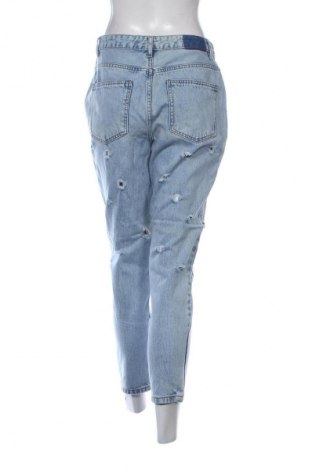 Damskie jeansy Pull&Bear, Rozmiar M, Kolor Niebieski, Cena 66,67 zł