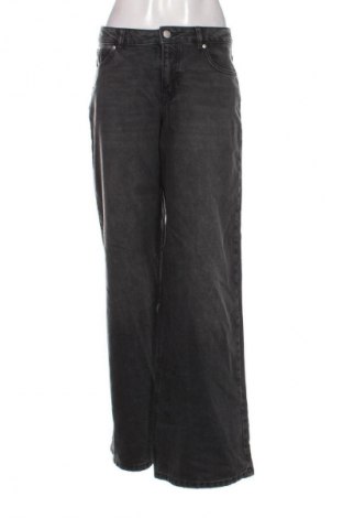 Damskie jeansy Review, Rozmiar M, Kolor Szary, Cena 134,99 zł