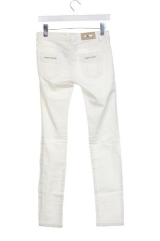 Női farmernadrág Stradivarius, Méret M, Szín Fehér, Ár 8 419 Ft