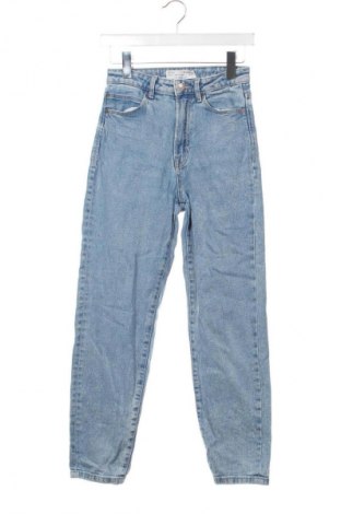Damskie jeansy Stradivarius, Rozmiar S, Kolor Niebieski, Cena 38,99 zł