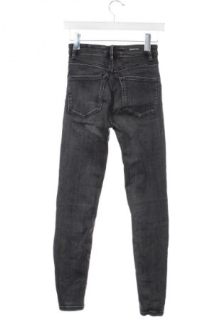 Női farmernadrág Stradivarius, Méret XS, Szín Szürke, Ár 2 924 Ft