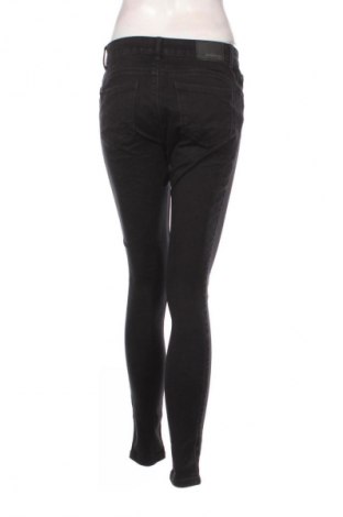 Дамски дънки Vero Moda, Размер M, Цвят Черен, Цена 34,99 лв.