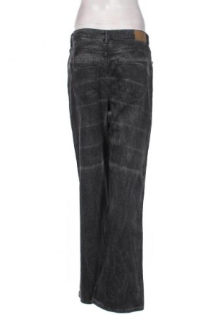 Női farmernadrág Vero Moda, Méret M, Szín Fekete, Ár 20 769 Ft