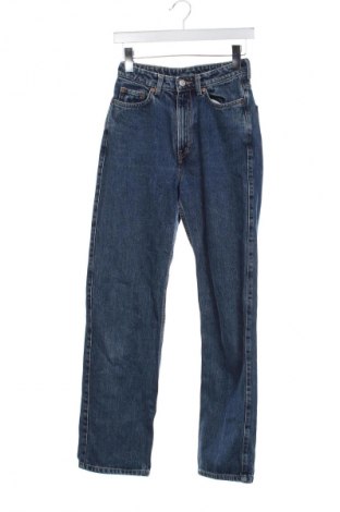 Blugi de femei Weekday, Mărime XS, Culoare Albastru, Preț 107,89 Lei