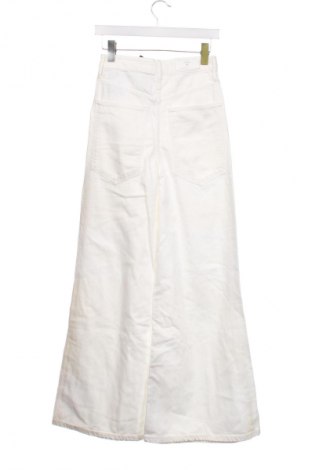 Γυναικείο Τζίν Zara, Μέγεθος XS, Χρώμα Λευκό, Τιμή 31,71 €