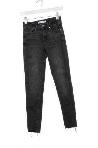 Damskie jeansy Zara, Rozmiar XS, Kolor Czarny, Cena 62,07 zł