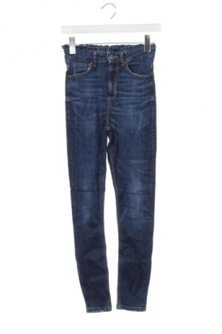 Γυναικείο Τζίν Zara, Μέγεθος XS, Χρώμα Μπλέ, Τιμή 17,99 €