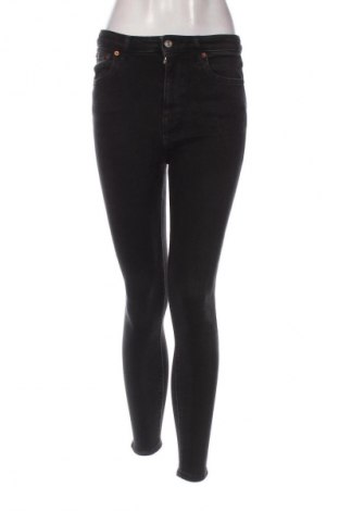 Damskie jeansy Zara, Rozmiar M, Kolor Czarny, Cena 62,02 zł