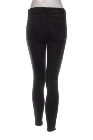 Damskie jeansy Zara, Rozmiar M, Kolor Czarny, Cena 62,02 zł
