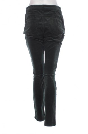 Damen Cordhose Christian Berg, Größe M, Farbe Grün, Preis 39,99 €