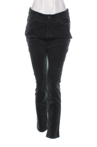 Damen Cordhose Christian Berg, Größe M, Farbe Grün, Preis 39,99 €