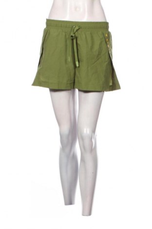 Pantaloni scurți de femei Adidas, Mărime S, Culoare Verde, Preț 115,99 Lei