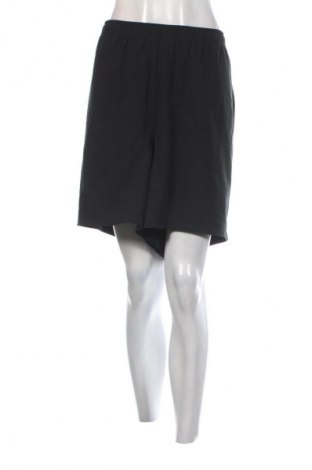 Damen Shorts Bpc Bonprix Collection, Größe 4XL, Farbe Schwarz, Preis 13,99 €
