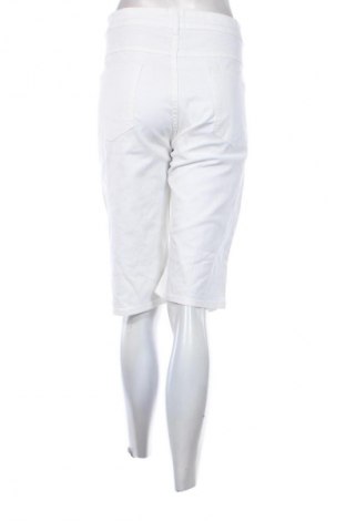 Pantaloni scurți de femei C&A, Mărime XXL, Culoare Alb, Preț 26,99 Lei