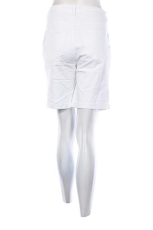 Dámske kraťasy  C&A, Veľkosť M, Farba Biela, Cena  11,95 €