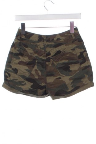 Pantaloni scurți de femei Fb Sister, Mărime XS, Culoare Multicolor, Preț 64,99 Lei