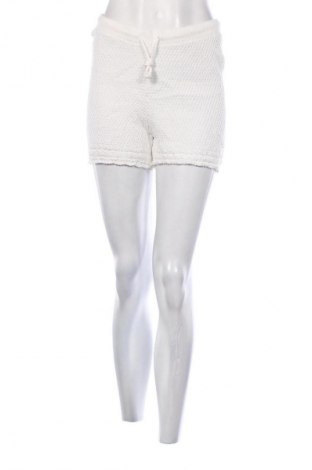 Damen Shorts Fb Sister, Größe S, Farbe Weiß, Preis 13,99 €