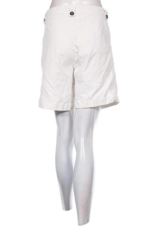 Damskie szorty Funky Buddha, Rozmiar M, Kolor ecru, Cena 54,99 zł