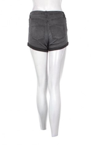 Dámske kraťasy  H&M, Veľkosť S, Farba Sivá, Cena  9,72 €